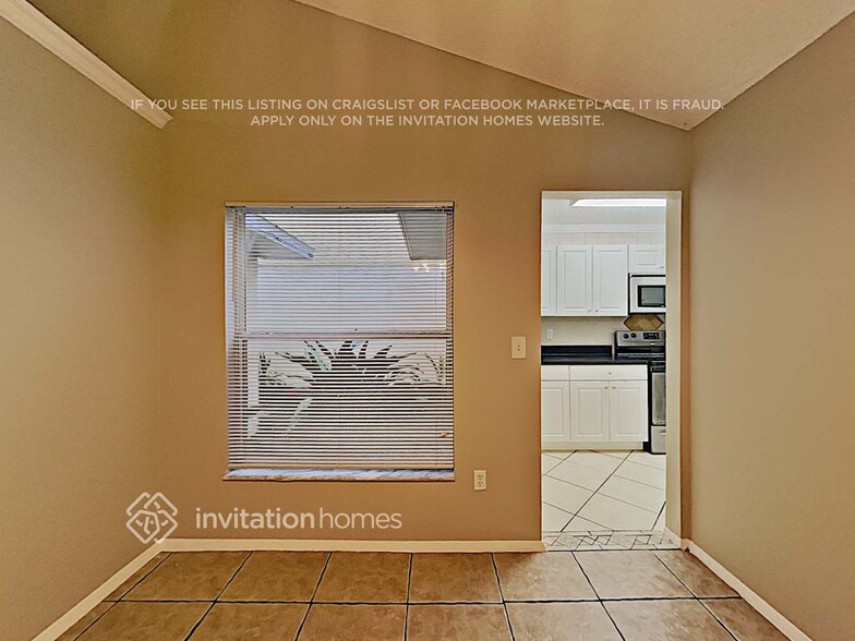 Building Photo - 1410 High Knoll Dr