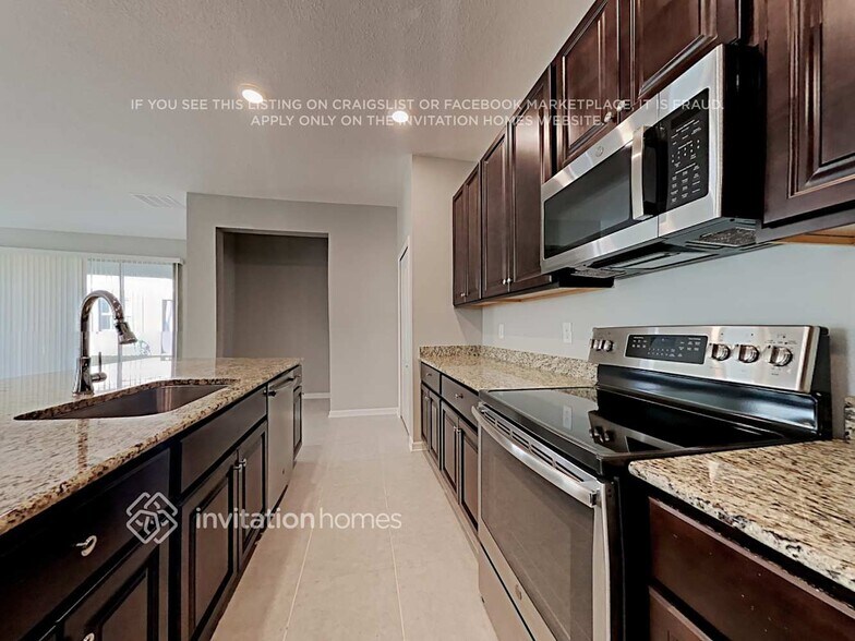 Building Photo - 12449 Brick Cobblestone Dr