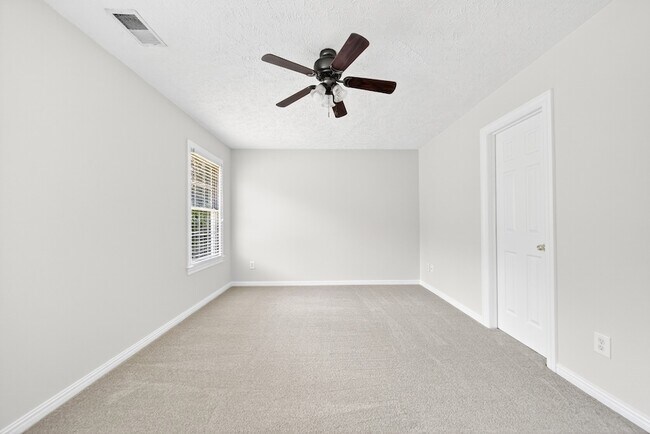 Building Photo - 118 Wynbrooke Trace