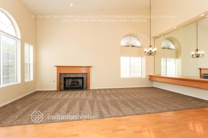 Building Photo - 5795 W Wethersfield Dr