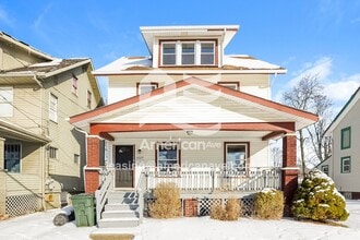 Building Photo - 2229 10th St SW