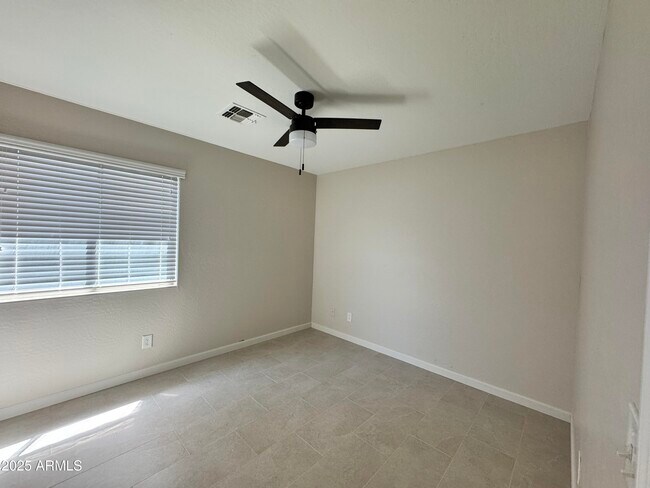 Building Photo - 45008 Miramar Rd