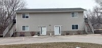 Building Photo - Large 2 Bedroom in Faribault