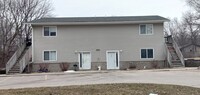Building Photo - 2 Bedroom Main Floor in Faribault