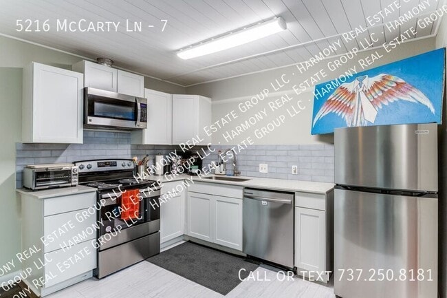 Building Photo - 5216 McCarty Ln