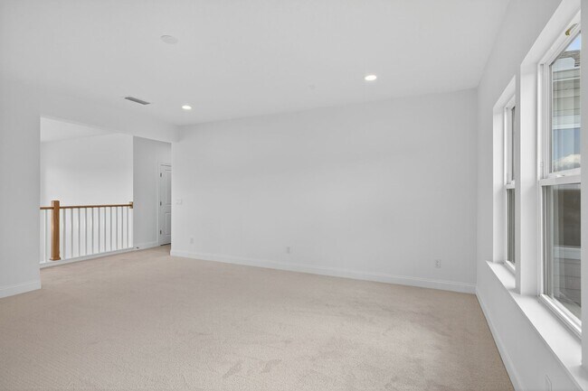 Building Photo - Brand New Home