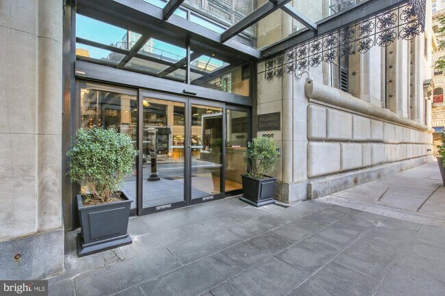 Building Photo - 111 S 15th St