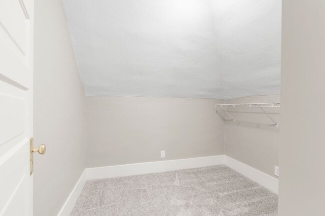 Building Photo - Charming Home in Spokane’s Heart – Unfurnished