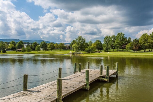 Building Photo - Elevator Condo in Frederick Pent House Level