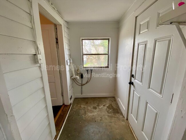 Building Photo - 800 Pierce St