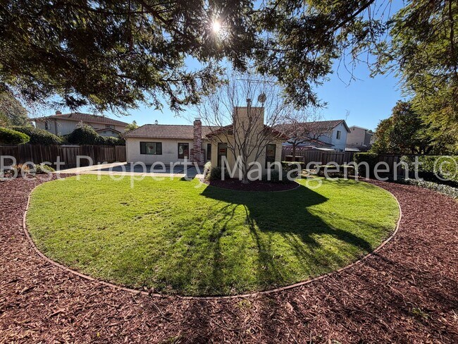 Building Photo - Great Shape Single Family Home near Fremont Bart Station