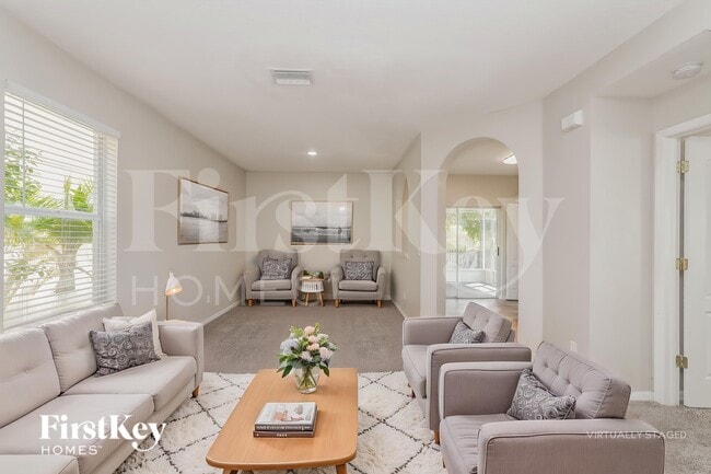 Building Photo - 1044 Lake Shore Ranch Dr