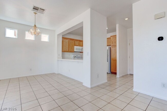 Building Photo - 9548 W Spring Blush Ave
