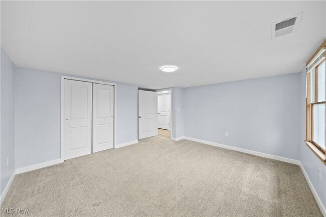 Building Photo - 1765 Merriman Rd