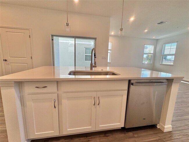 Building Photo - 313 Platform Ln