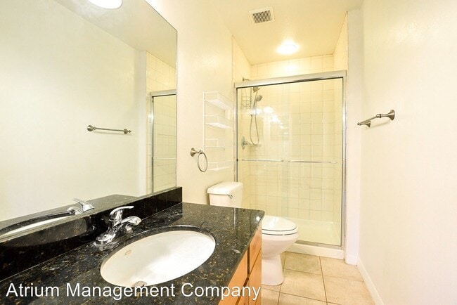 Building Photo - 2 Bed 2 Bath Apartment In the HEART OF THE...