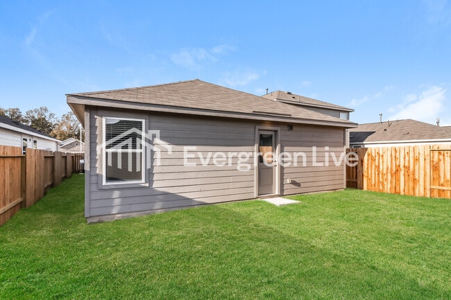 Building Photo - 19747 US-59