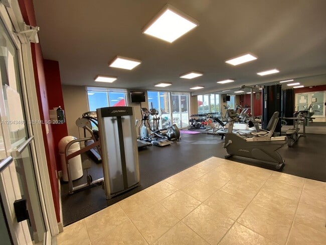 Building Photo - 17050 N Bay Rd