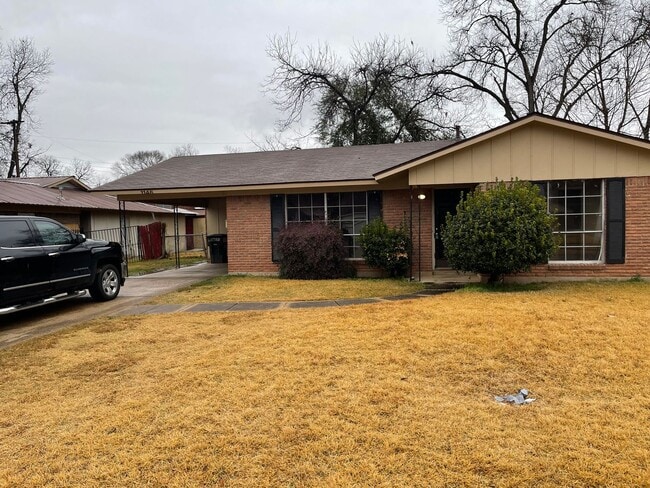 Building Photo - Freshly Renovated 3 Bedroom Home for Lease in North Shreveport