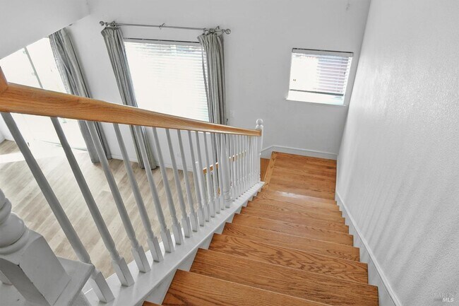 Building Photo - 1079 Portofino Ave