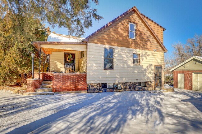Building Photo - 3915 W 53rd Ave
