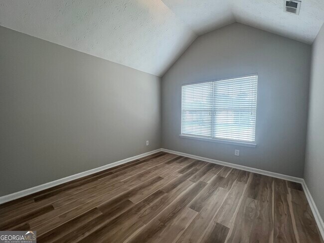 Building Photo - 360 Cobblestone Ct