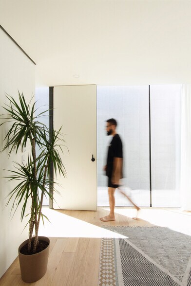 Building Photo - 818 W McKinley St