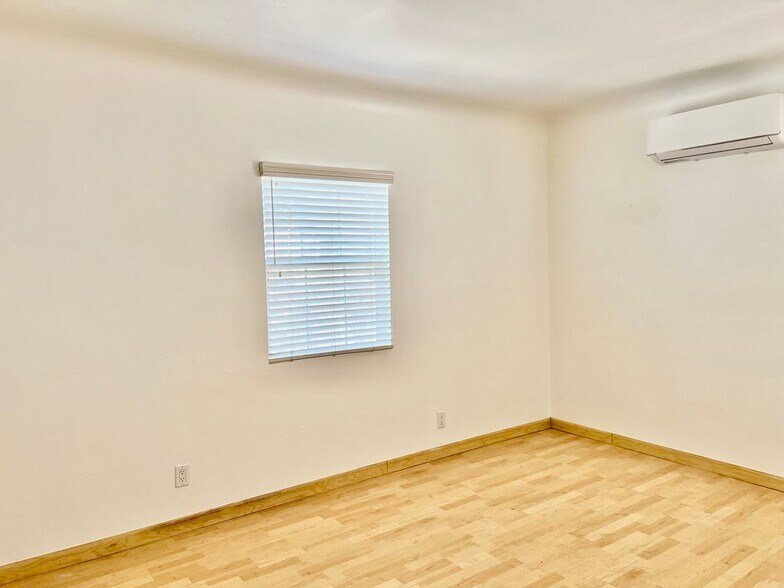 Building Photo - 4209 W 169th St