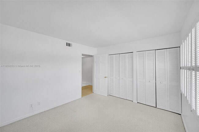 Building Photo - 5555 N Ocean Blvd