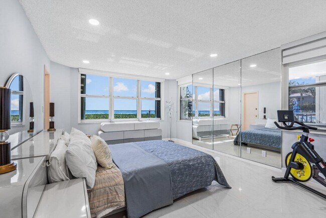 Building Photo - 5200 N Ocean Dr