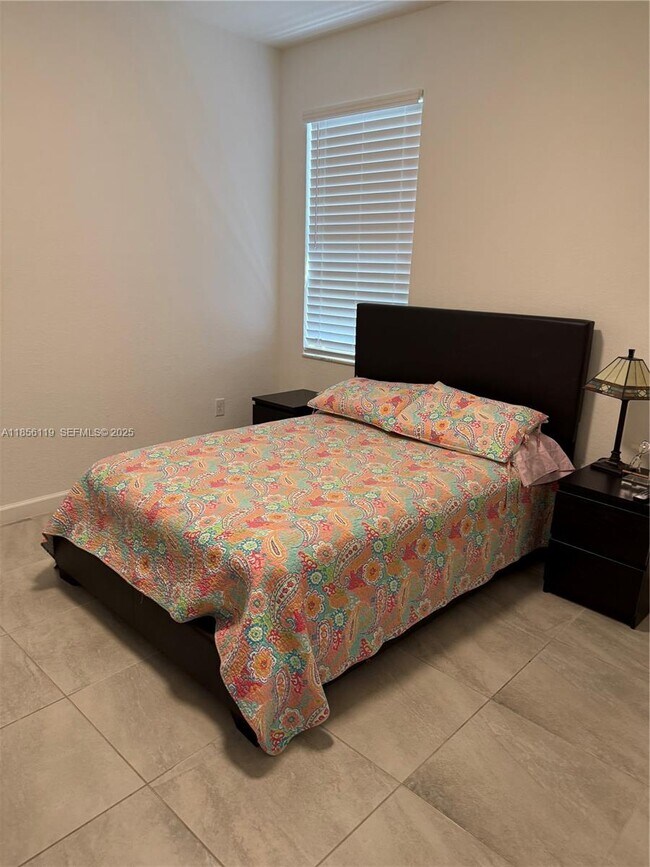 Building Photo - 3523 W 105th Pl