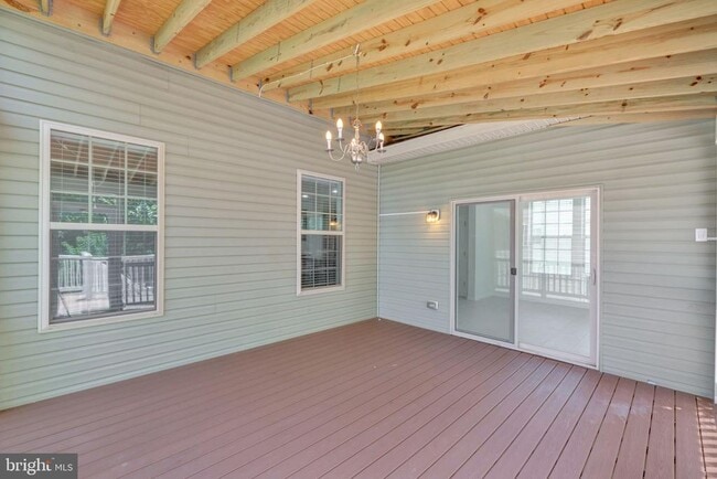 Building Photo - 8008 Hubble Dr