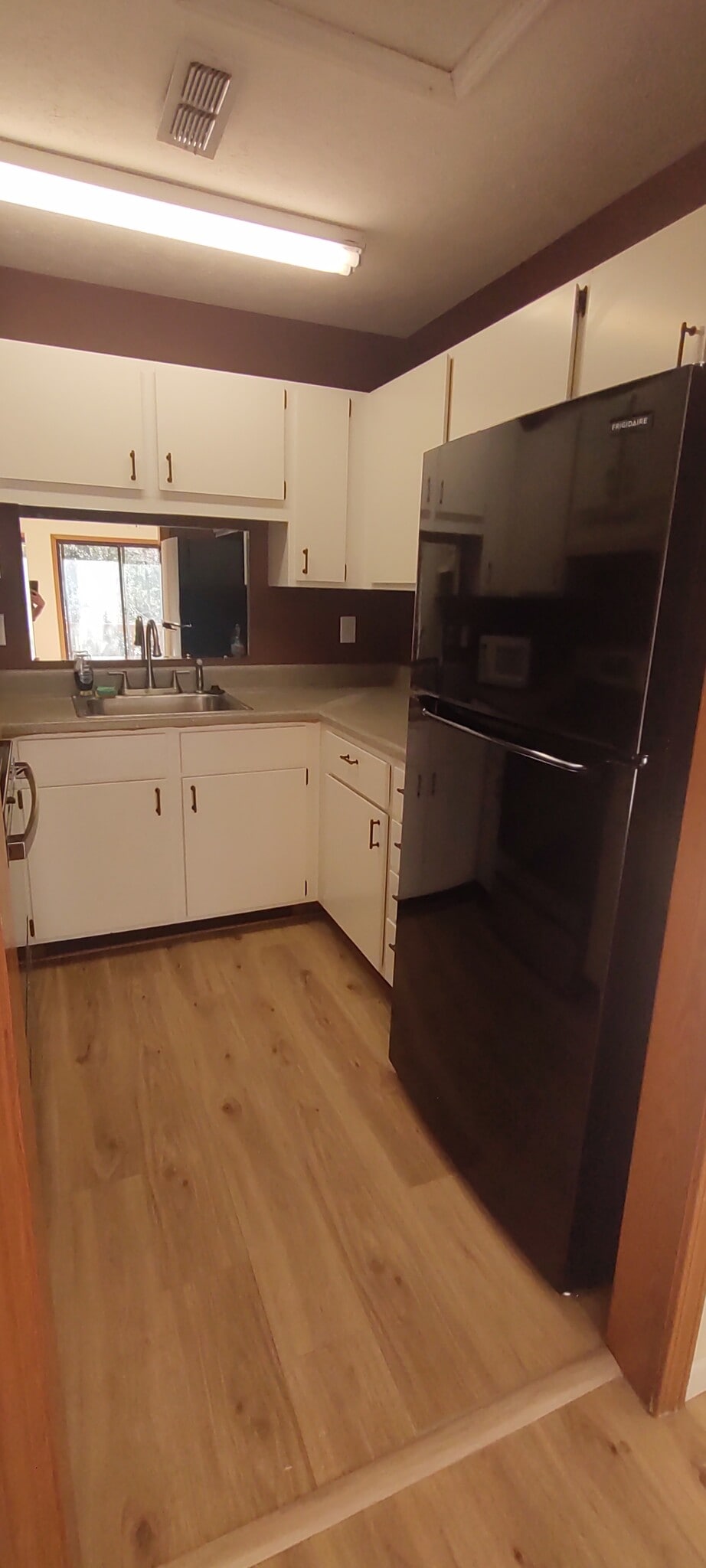 Building Photo - 521 Courtwood Ln