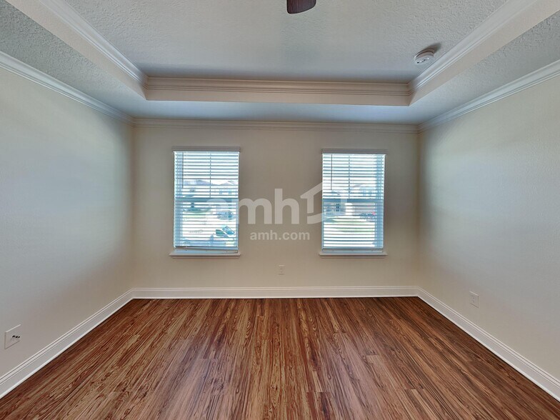 Building Photo - 6058 Little Blf Cir