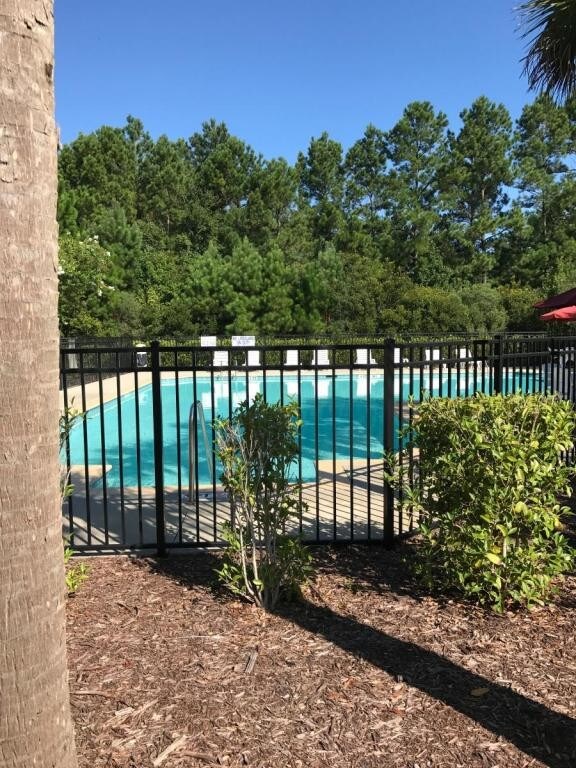 Building Photo - 1047 Tee Shot Drive