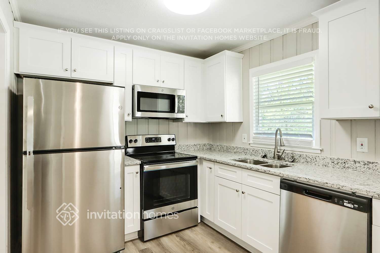 Building Photo - 4378 Chelou Dr