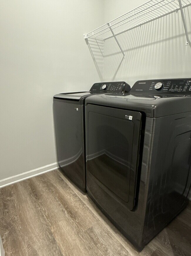 Building Photo - 102 Ranna Dr