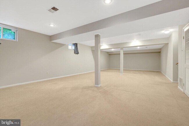 Building Photo - 2219 Cedar Mill Ct