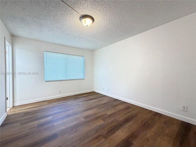 Building Photo - 3215 NW 102nd Terrace