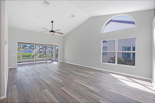 Building Photo - 4998 Tamarack Trail
