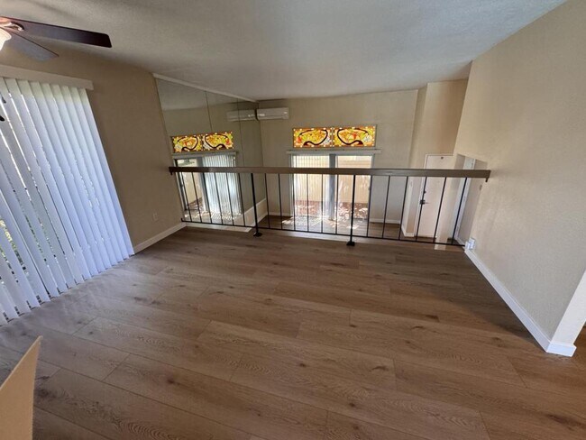 Building Photo - 7812 Hummingbird Ln
