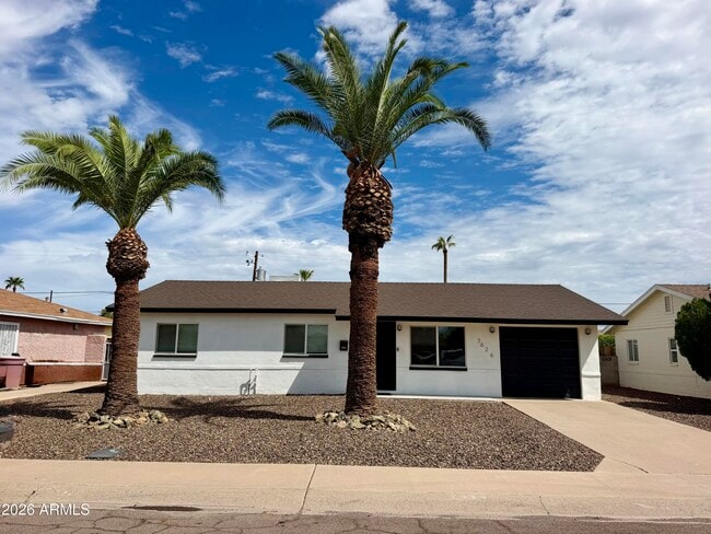 Building Photo - 7626 E Avalon Dr