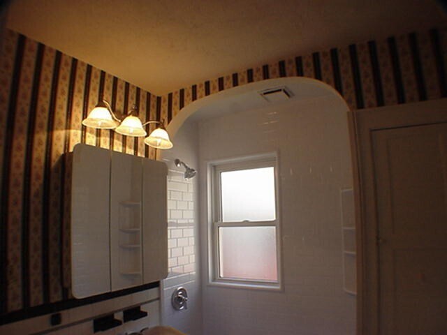 Building Photo - 8-10 Kenrick St