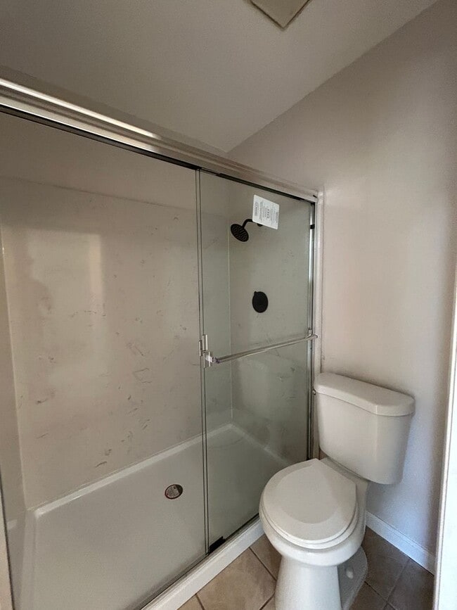 Building Photo - 536 Navarre Pl