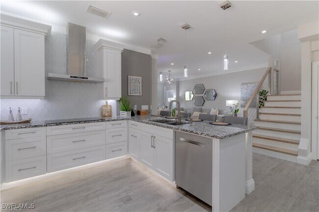 Building Photo - 5544 Lago Villaggio Way