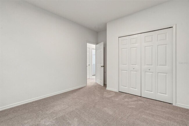 Building Photo - 9377 Meadow Hunt Way