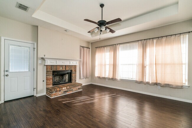 Building Photo - 5452 Lake Powell Dr