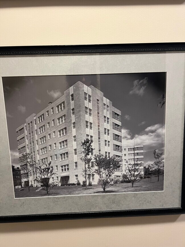 Building Photo - 3901 Cathedral Ave NW