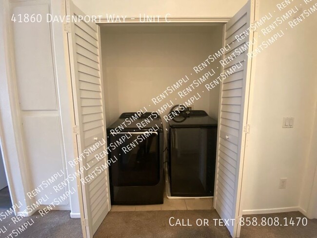 Building Photo - 41860 Davenport Way