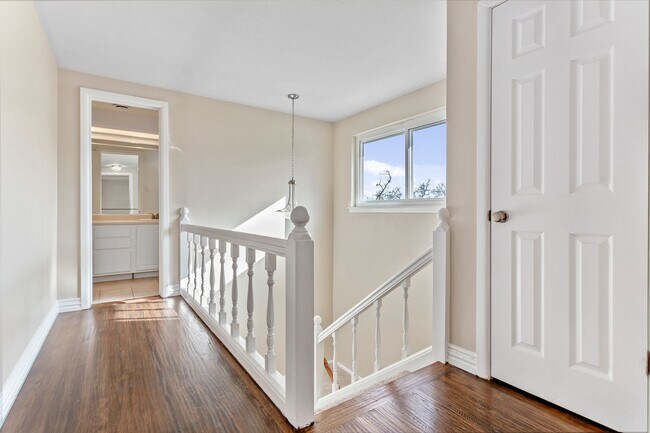 Building Photo - Updated 4-Bedroom, 2-Bath Home in RISD